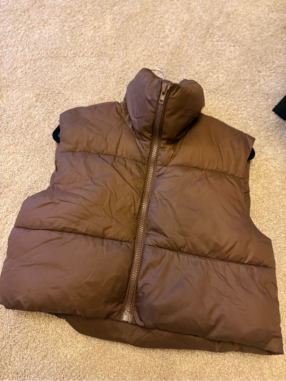 Women’s chique Brown Puffer Vest - Lightweight Warmth